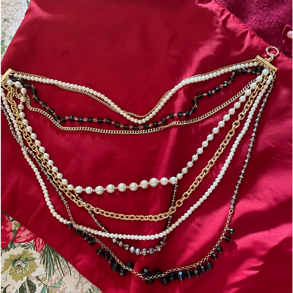Bib necklace